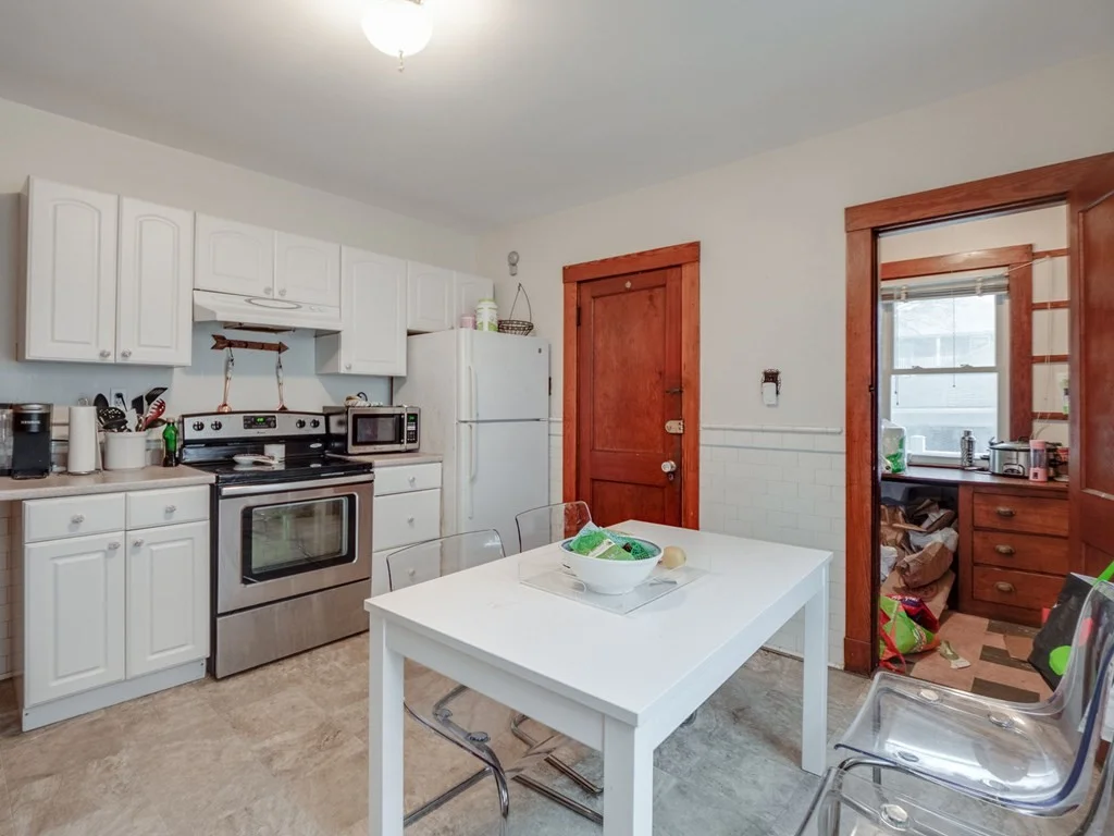 3 bed, 1 bath apartment for rent at 1716 Columbia Rd Unit 1, South Boston — photo 11 of 31