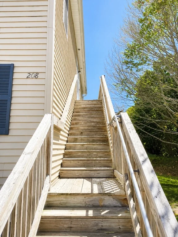 1 bed, 1 bath apartment for rent at 1717 Ocean St Unit 209, Marshfield — photo 5 of 8