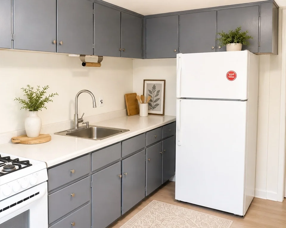 1 bed, 1 bath apartment for rent at 1717 Ocean St Unit 31, Marshfield — photo 4 of 6