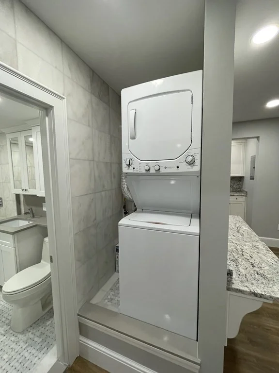2 bed, 1 bath apartment for rent at 1718 Commonwealth Ave Unit 1, Boston — photo 14 of 22
