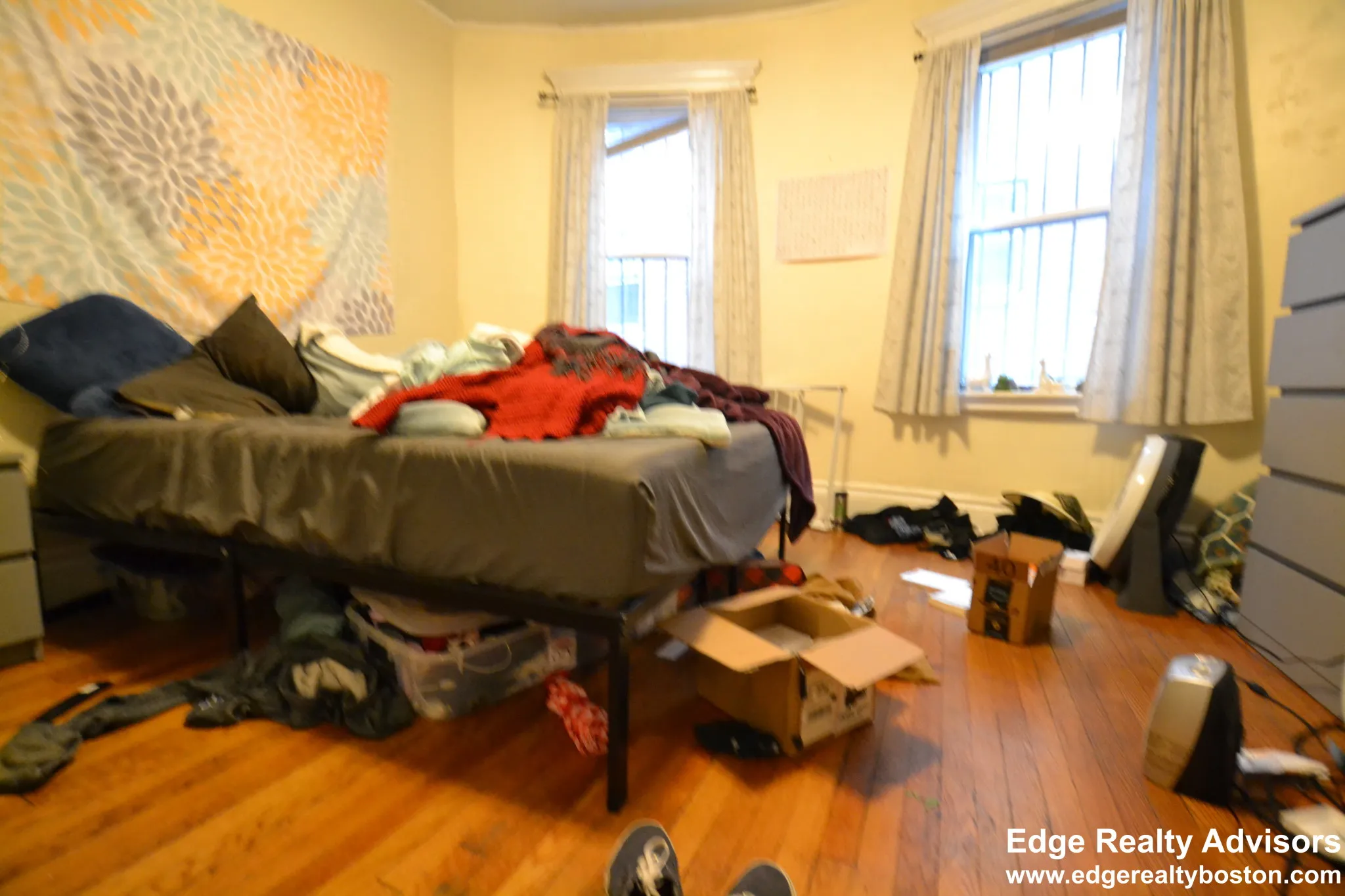 3 bed, 1.5 bath apartment for rent at 1719 Commonwealth Ave Unit 1, Brighton — photo 7 of 9