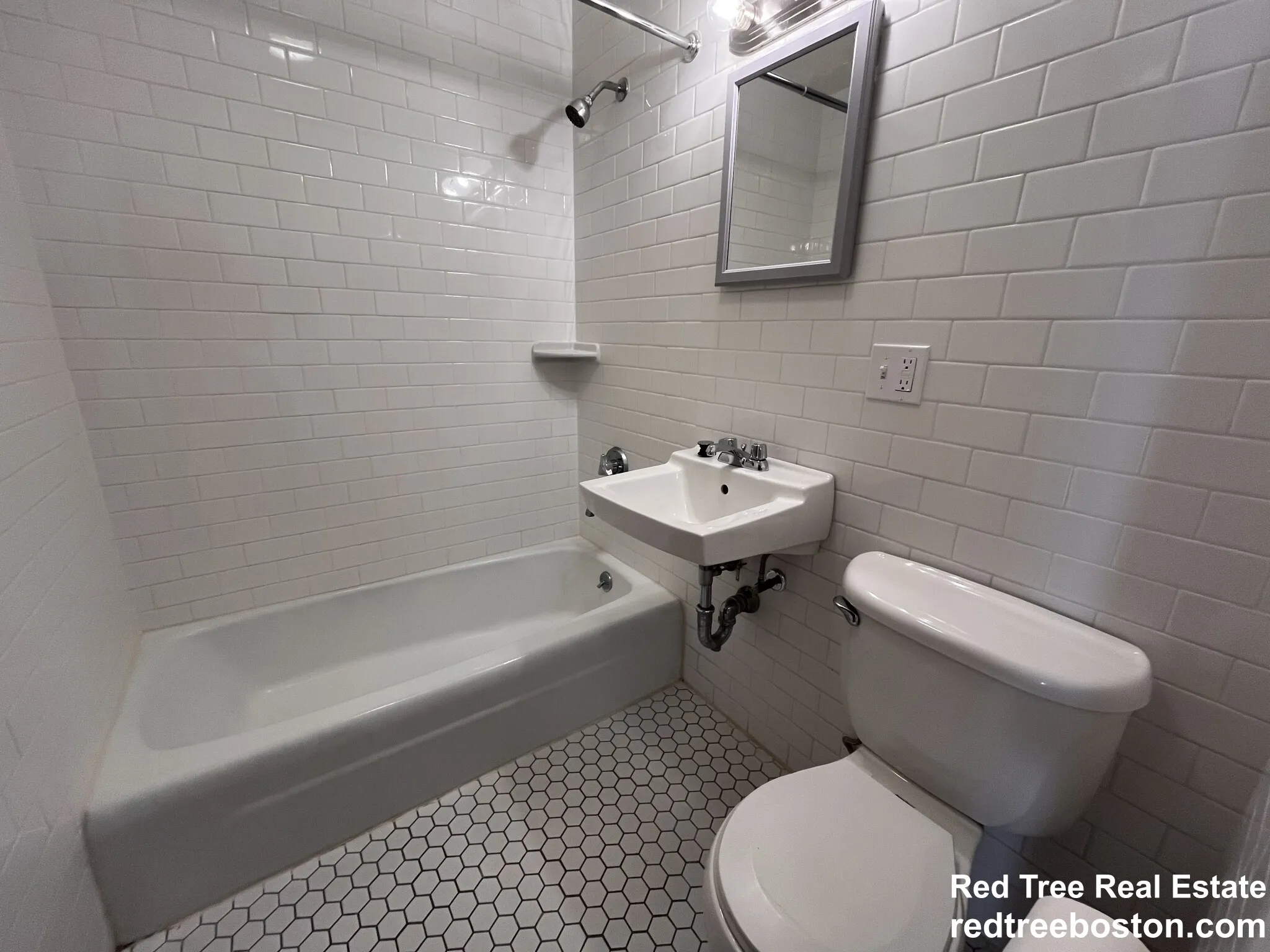 2 bed, 1 bath apartment for rent at 172 Beacon St Unit 3, Back Bay — photo 9 of 20