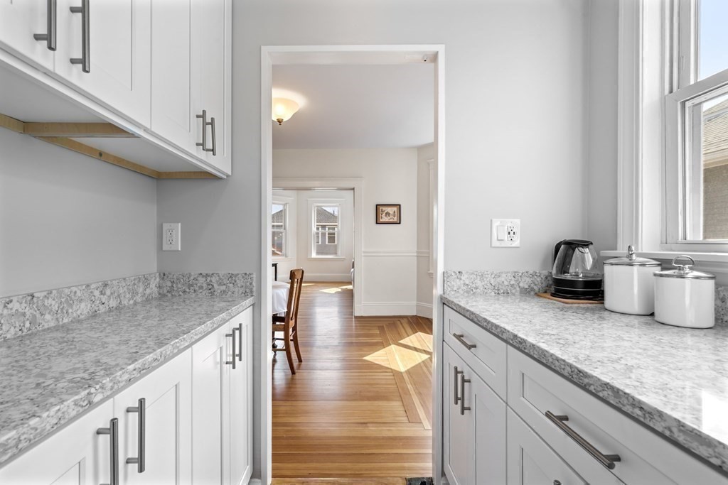 2 bed, 1 bath apartment for rent at 172 Beech St Unit 2, Belmont — photo 11 of 22