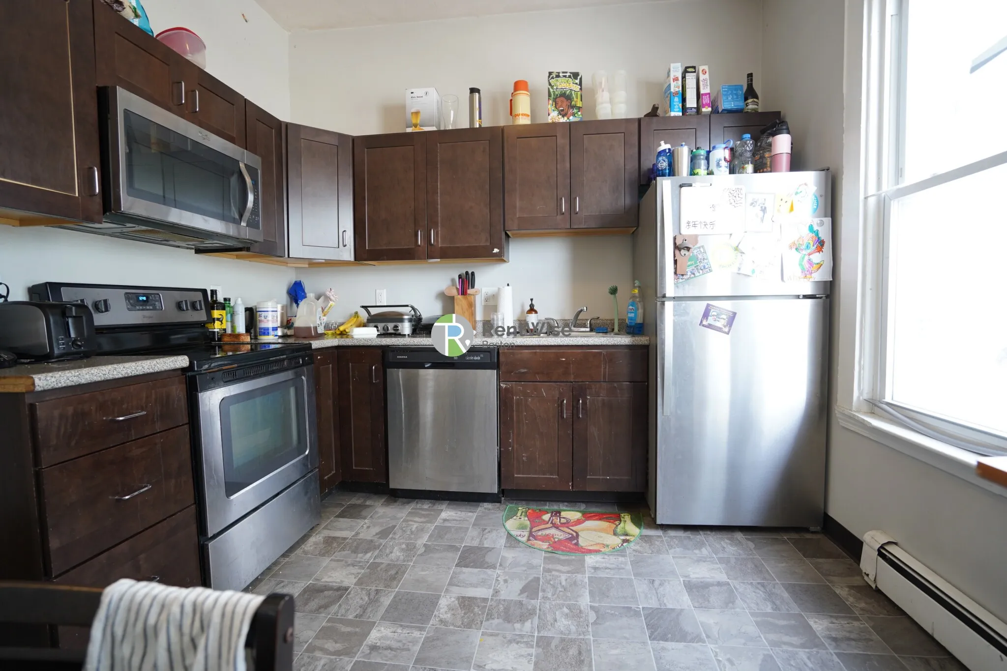 4 bed, 2 bath apartment for rent at 172 Bigelow St Unit 01, Oak Square — photo 5 of 23