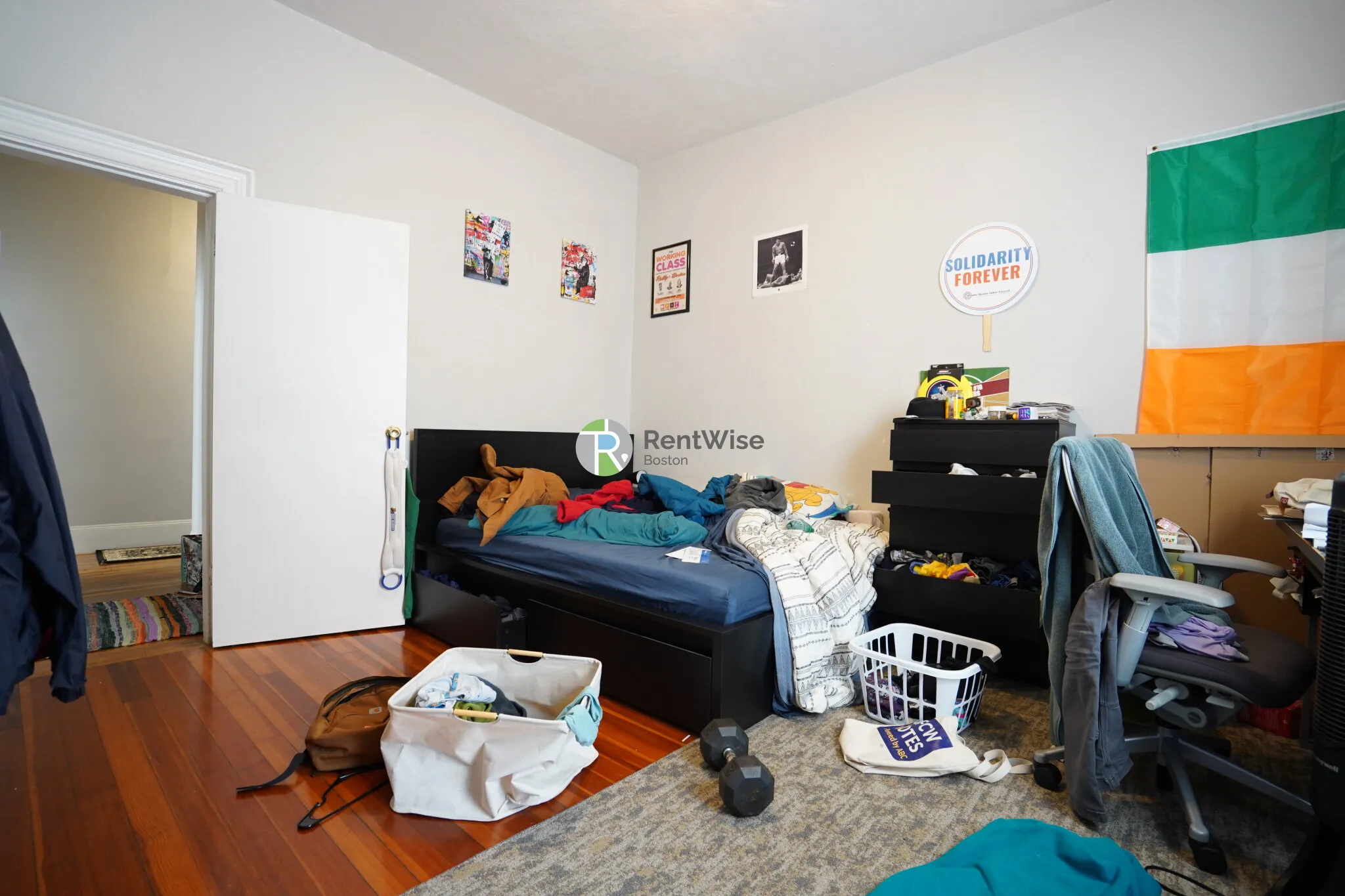 4 bed, 2 bath apartment for rent at 172 Bigelow St Unit 01, Oak Square — photo 7 of 23