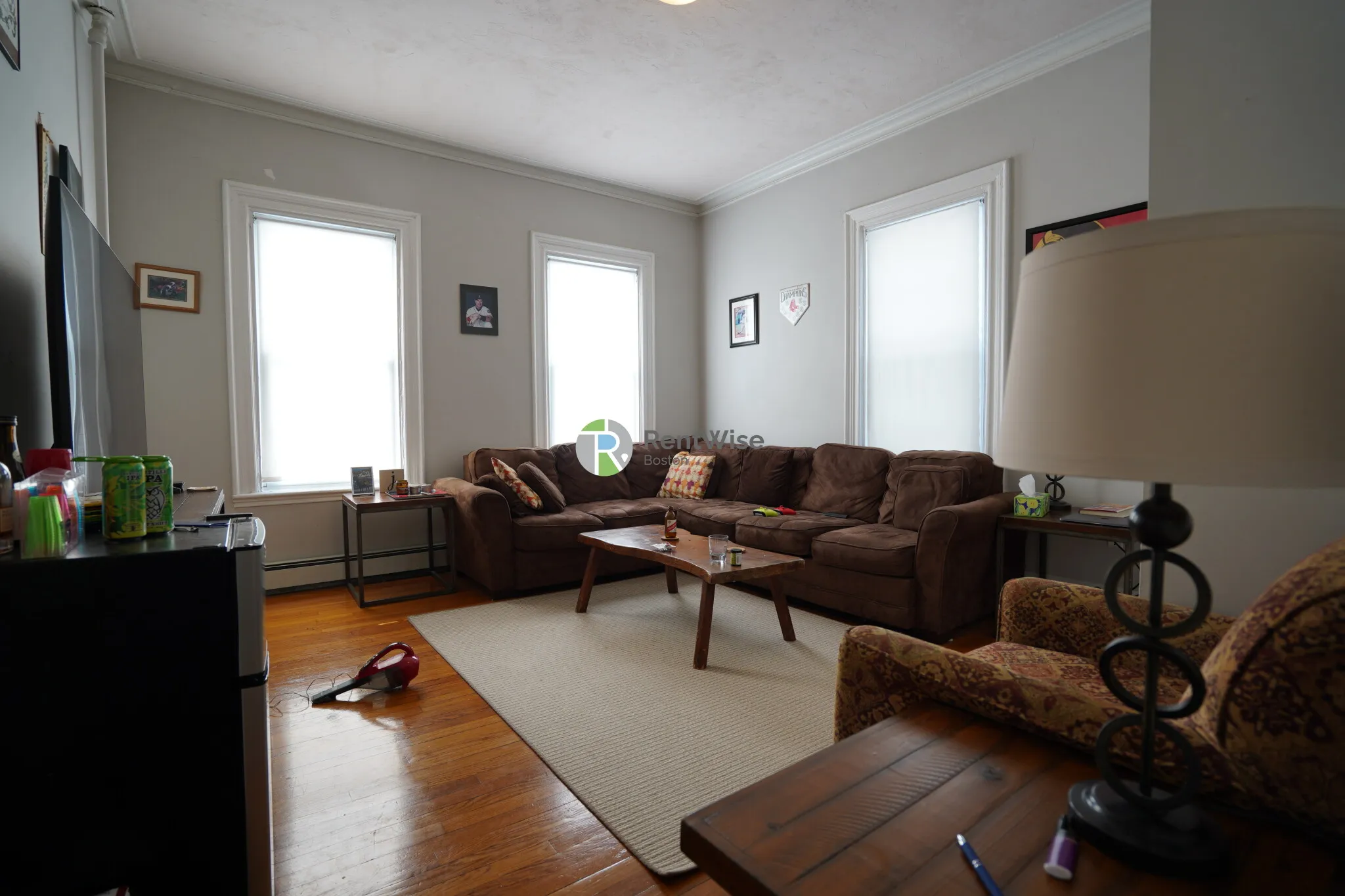 4 bed, 2 bath apartment for rent at 172 Bigelow St Unit 01, Oak Square — photo 1 of 23