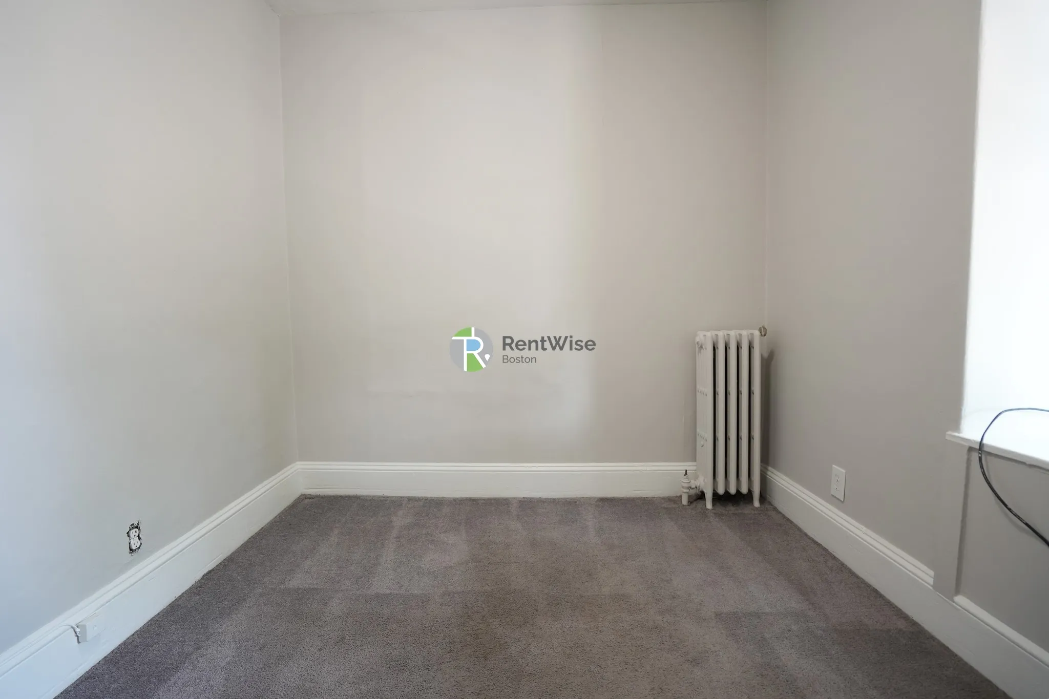 4 bed, 2 bath apartment for rent at 172 Bigelow St Unit 02, Oak Square — photo 19 of 25