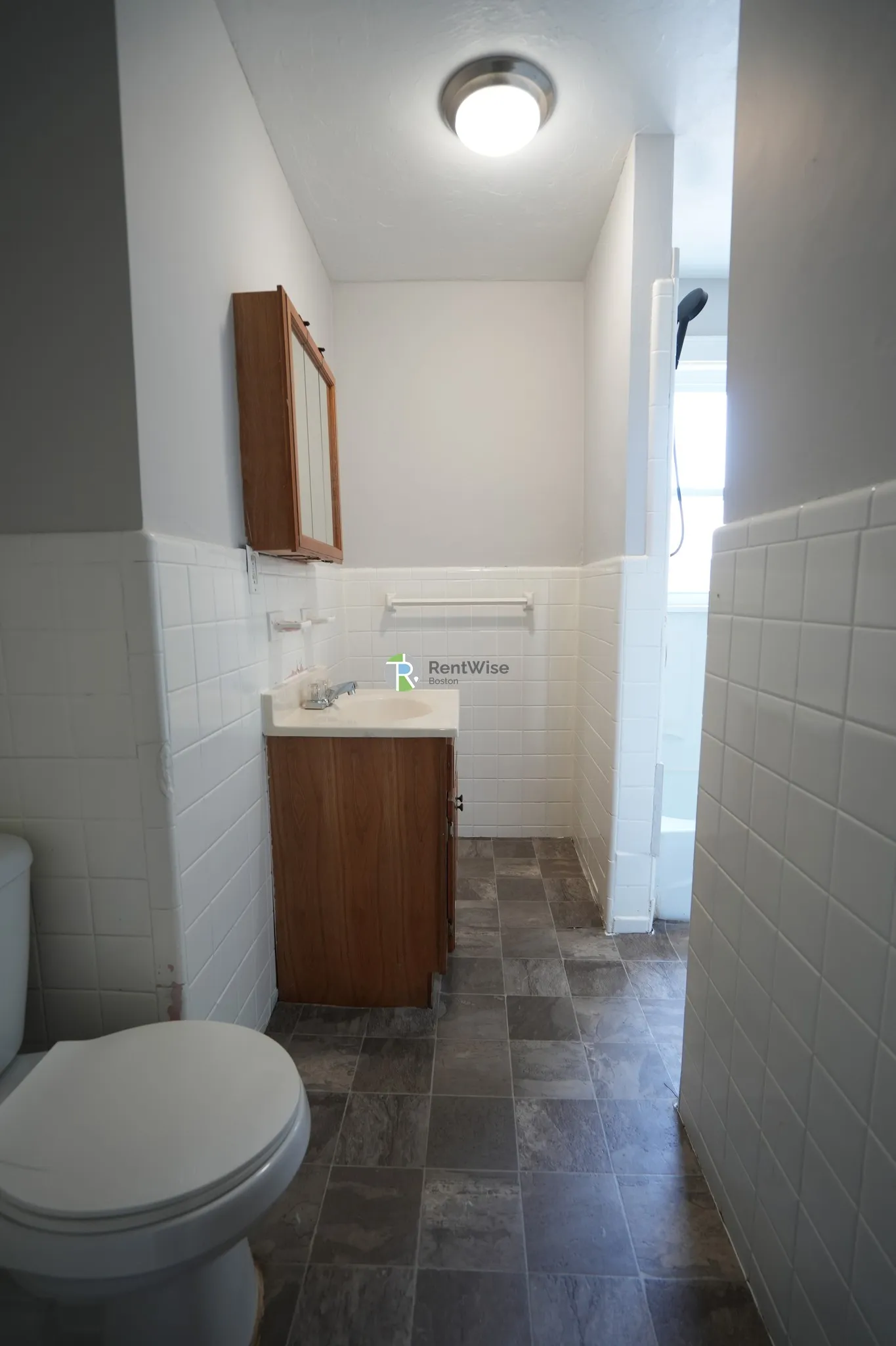 4 bed, 2 bath apartment for rent at 172 Bigelow St Unit 02, Oak Square — photo 14 of 25