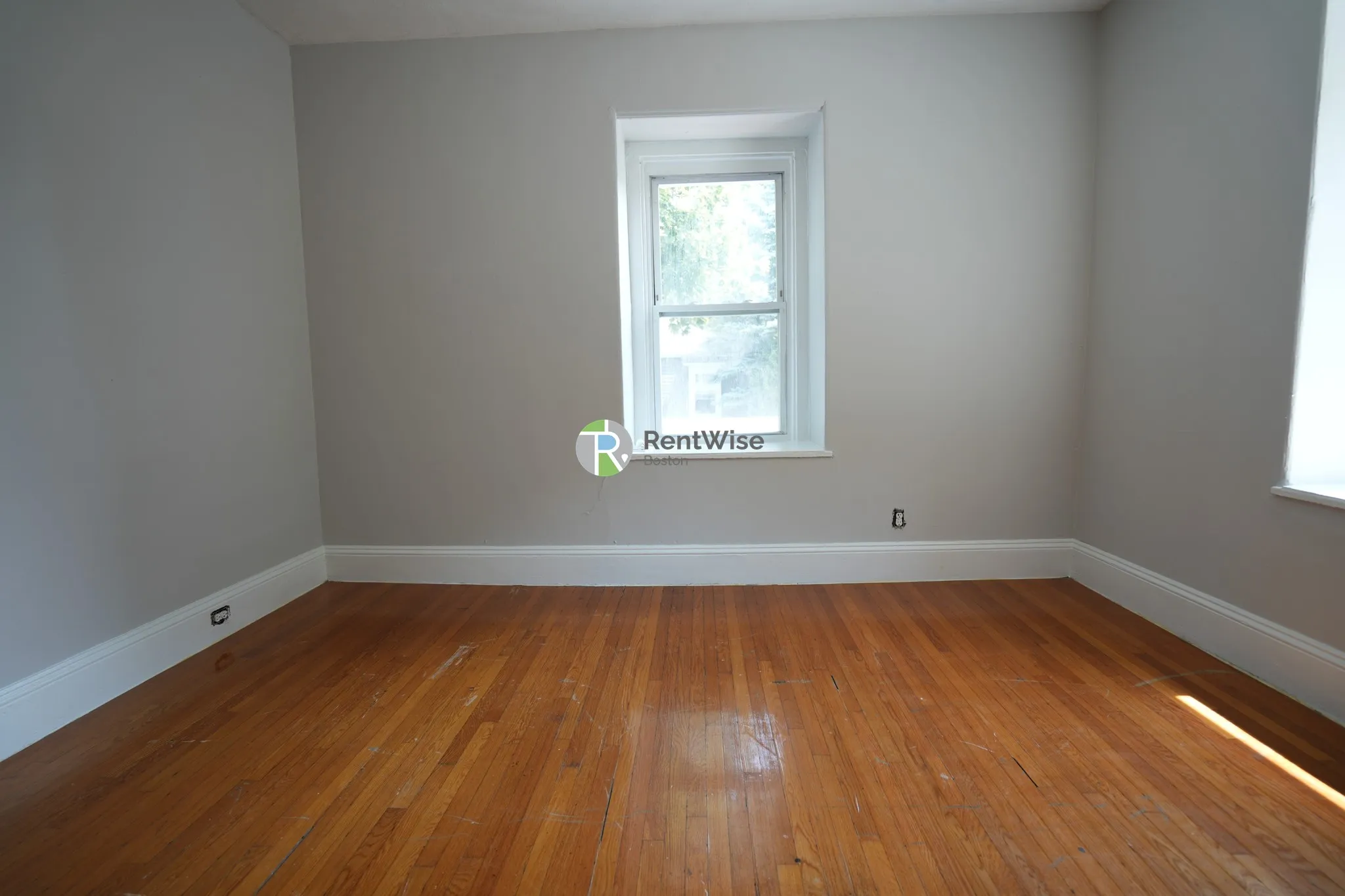 4 bed, 2 bath apartment for rent at 172 Bigelow St Unit 02, Oak Square — photo 21 of 25