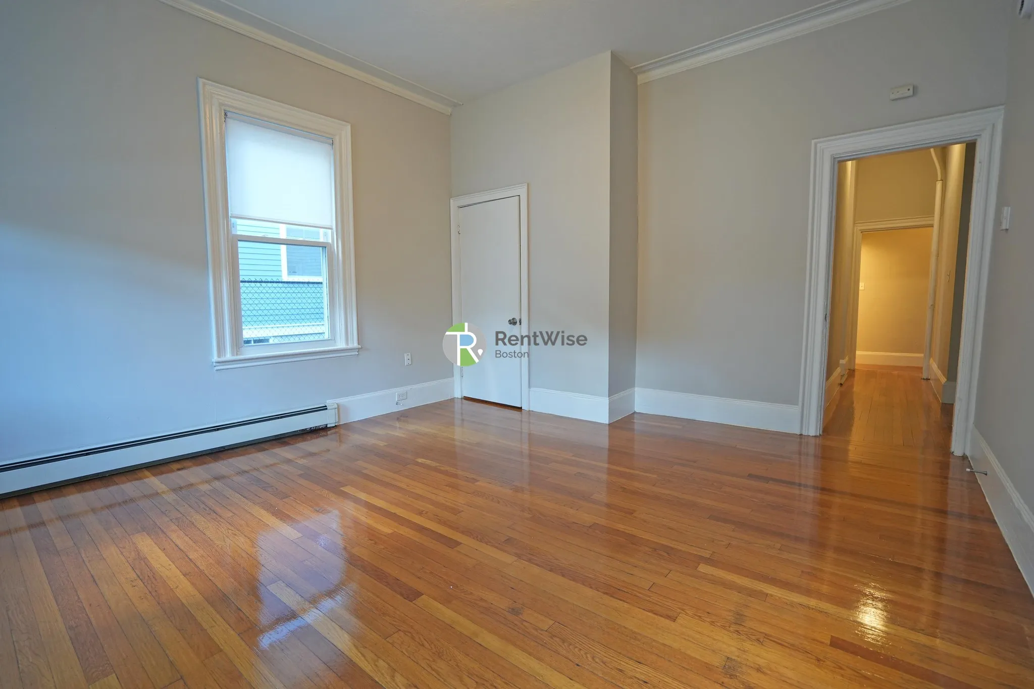 4 bed, 2 bath apartment for rent at 172 Bigelow St Unit 1, Oak Square — photo 4 of 26