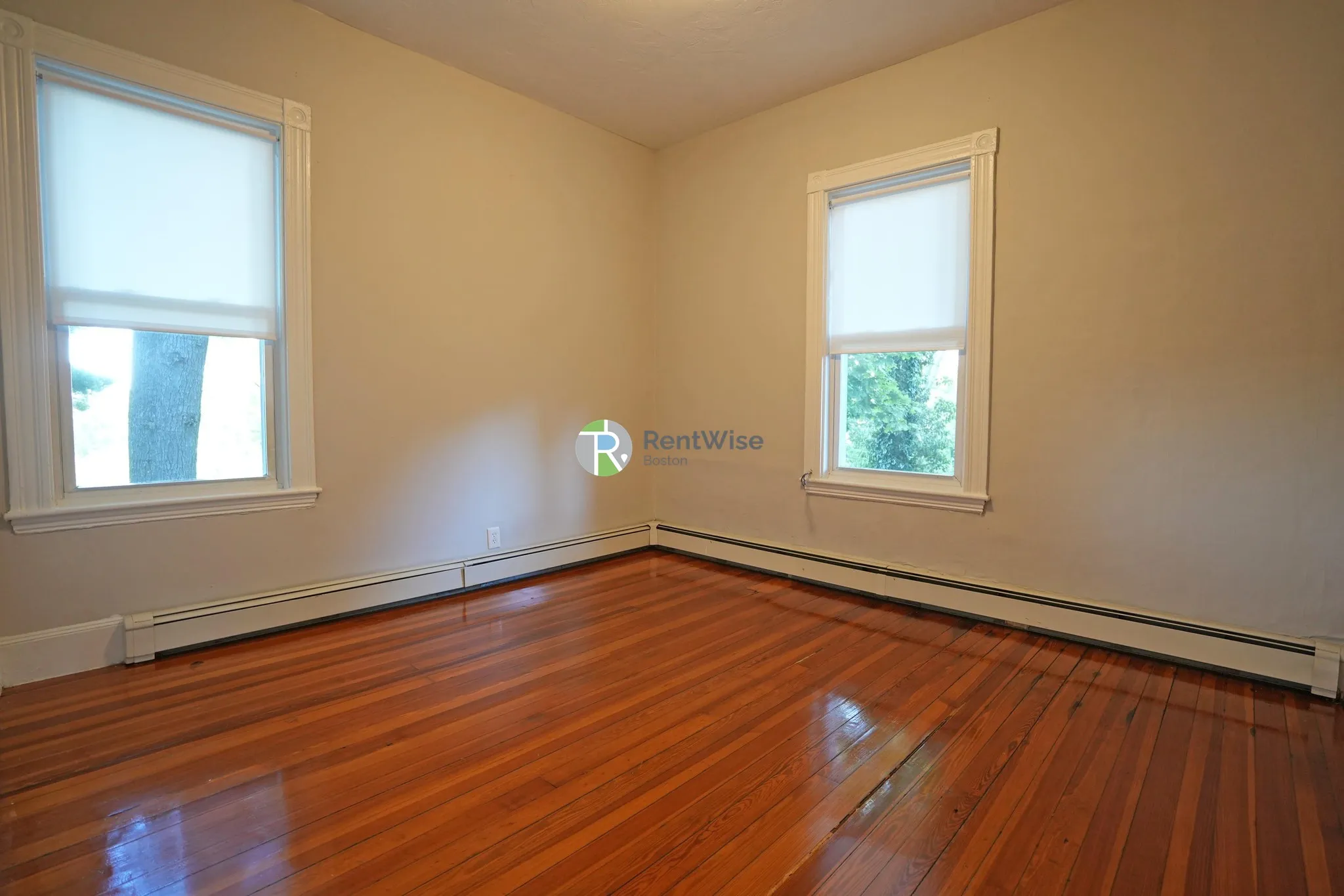 4 bed, 2 bath apartment for rent at 172 Bigelow St Unit 1, Oak Square — photo 21 of 26