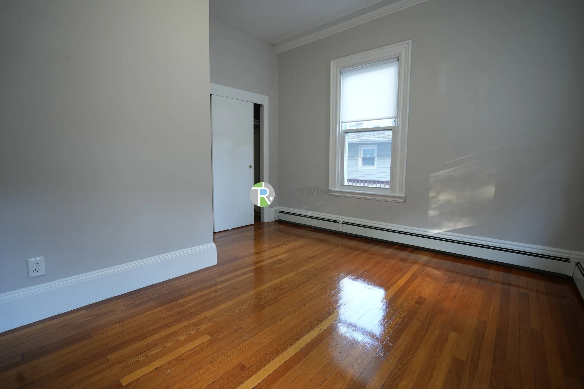 4 bed, 2 bath apartment for rent at 172 Bigelow St Unit 1, Oak Square — photo 8 of 26