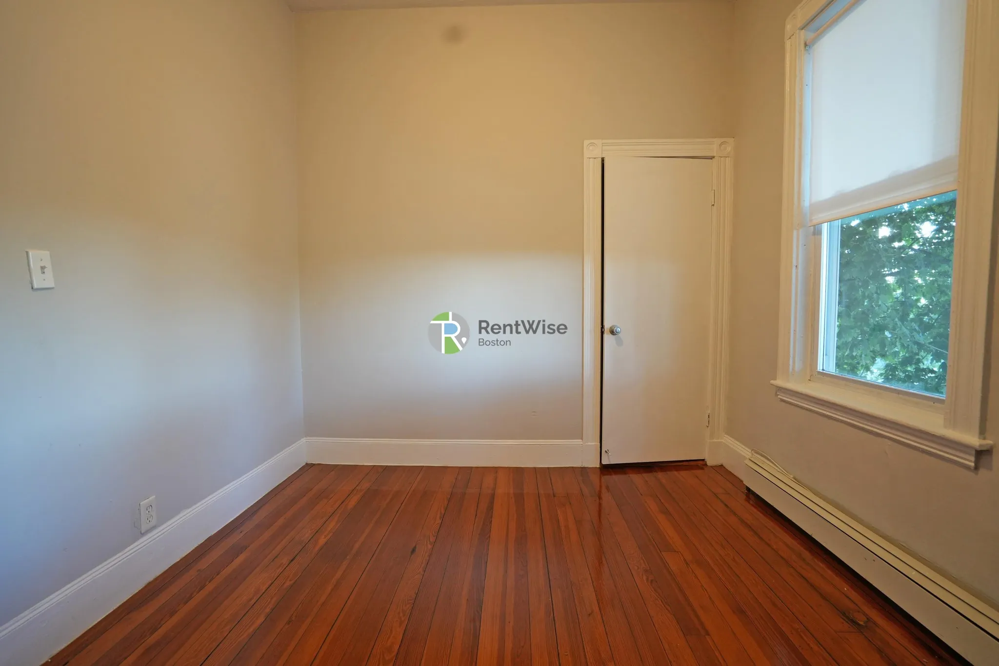4 bed, 2 bath apartment for rent at 172 Bigelow St Unit 1, Oak Square — photo 17 of 26
