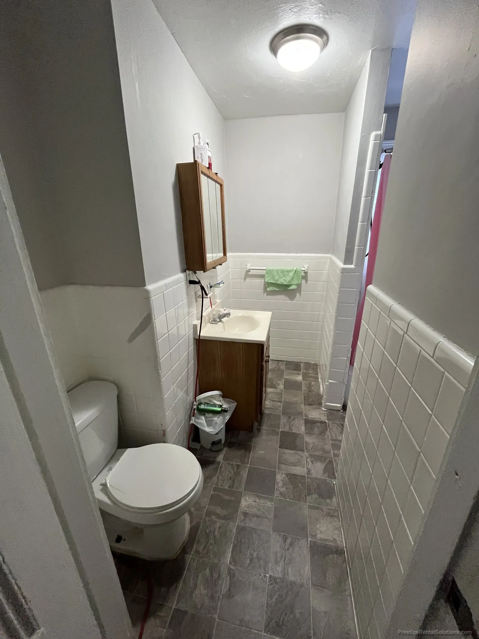 4 bed, 2 bath apartment for rent at 172 Bigelow St Unit 2, Oak Square — photo 6 of 42