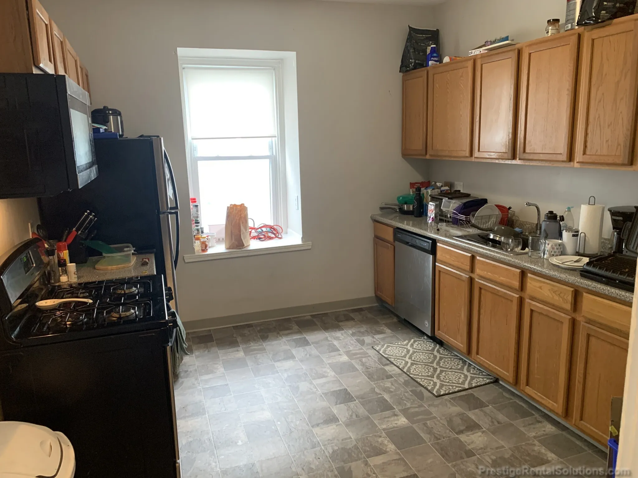 4 bed, 2 bath apartment for rent at 172 Bigelow St Unit 2, Oak Square — photo 21 of 42