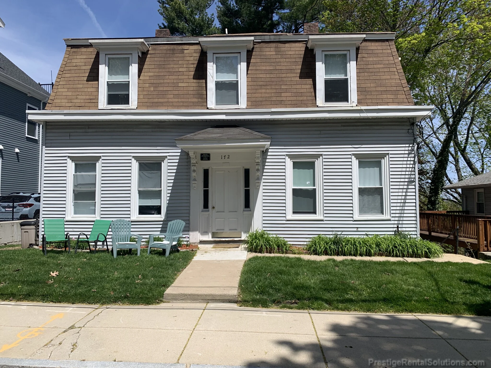 4 bed, 2 bath apartment for rent at 172 Bigelow St Unit 2, Oak Square — photo 42 of 42