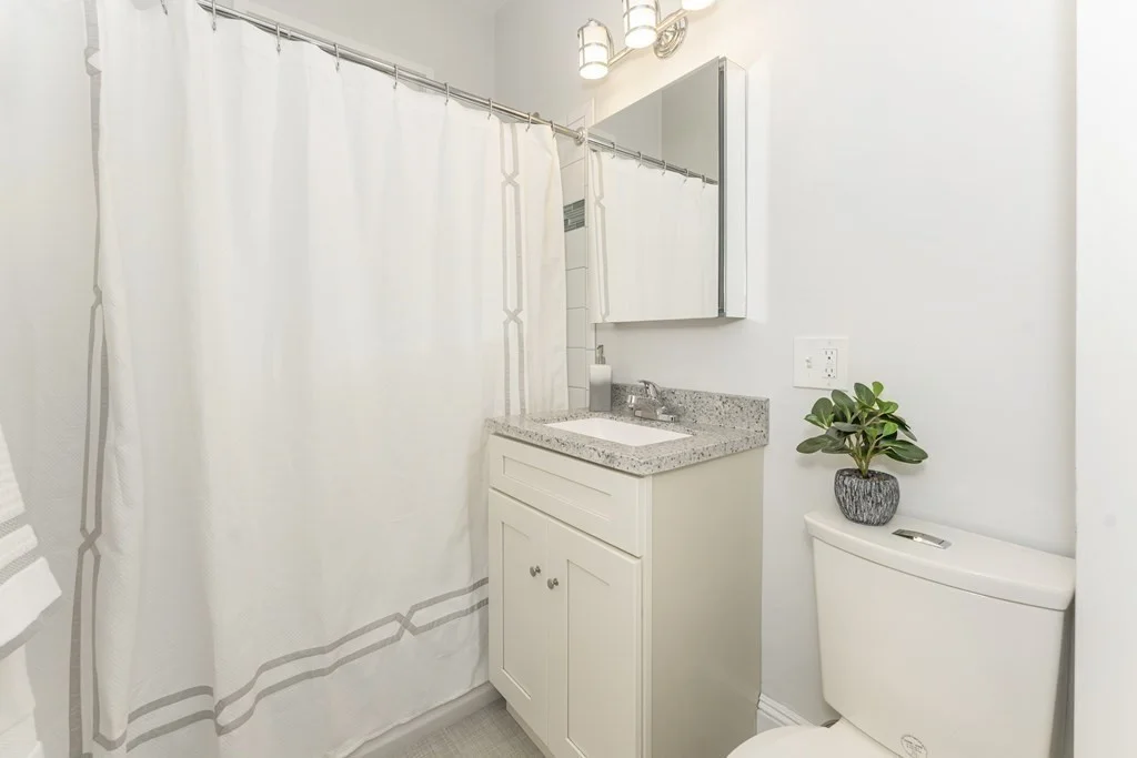 4 bed, 2 bath apartment for rent at 172 Boylston Unit 2, Jamaica Plain — photo 11 of 14