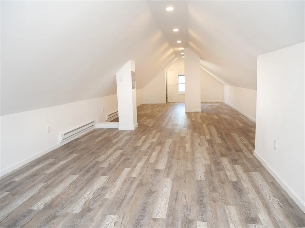 5 bed, 2 bath apartment for rent at 172 Boylston Unit 3, Jamaica Plain — photo 7 of 15