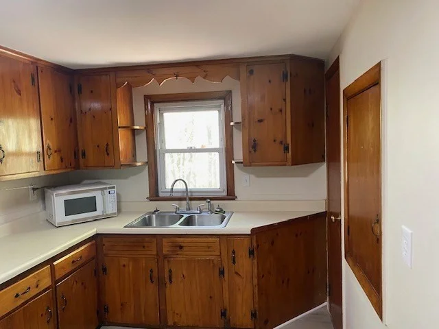 2 bed, 1 bath apartment for rent at 172 Commonwealth Unit 12, North Attleboro — photo 3 of 8