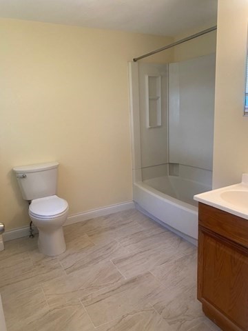 1 bed, 1 bath apartment for rent at 172 Commonwealth Unit 2, North Attleboro — photo 5 of 7