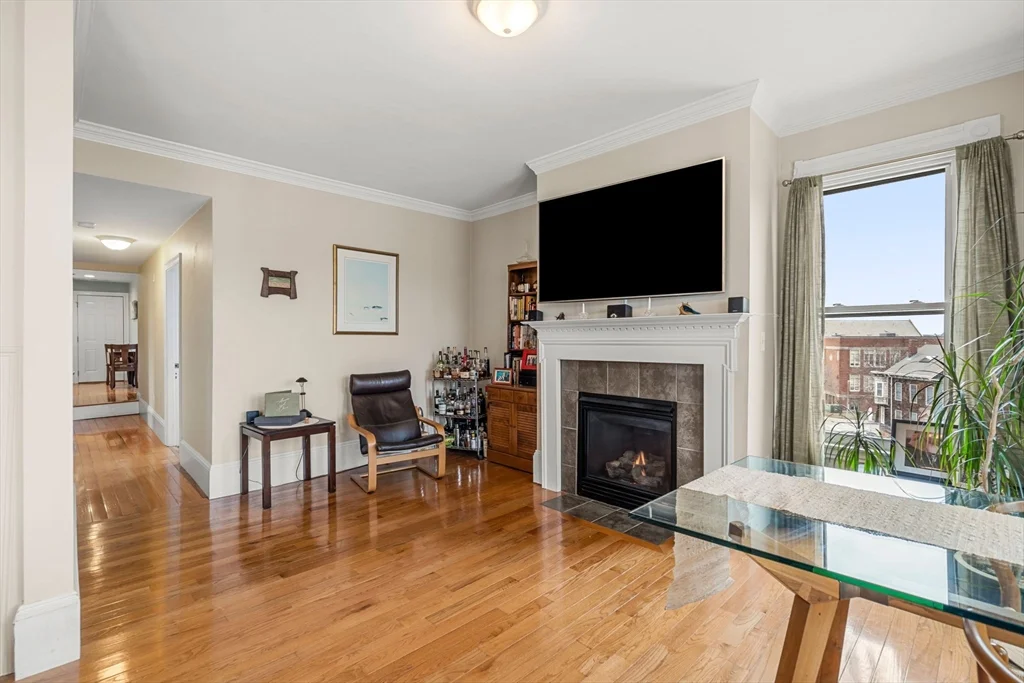 2 bed, 1 bath apartment for rent at 172 Dorchester St Unit 3, South Boston — photo 11 of 24