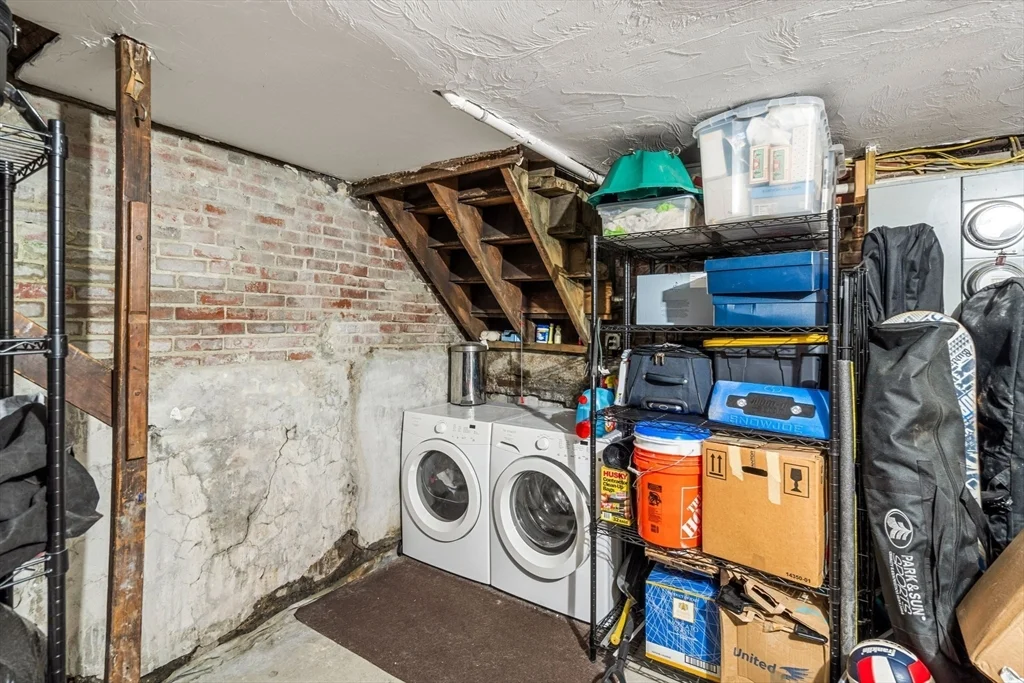 2 bed, 1 bath apartment for rent at 172 Dorchester St Unit 3, South Boston — photo 22 of 24
