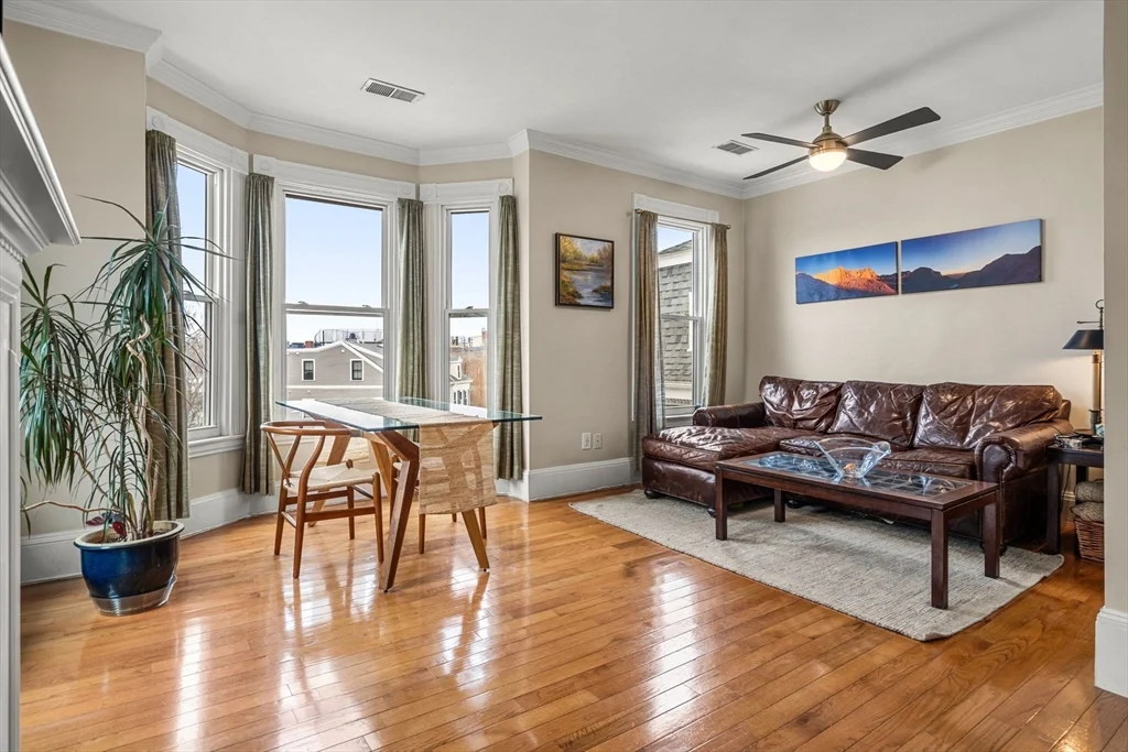 2 bed, 1 bath apartment for rent at 172 Dorchester St Unit 3, South Boston — photo 5 of 24