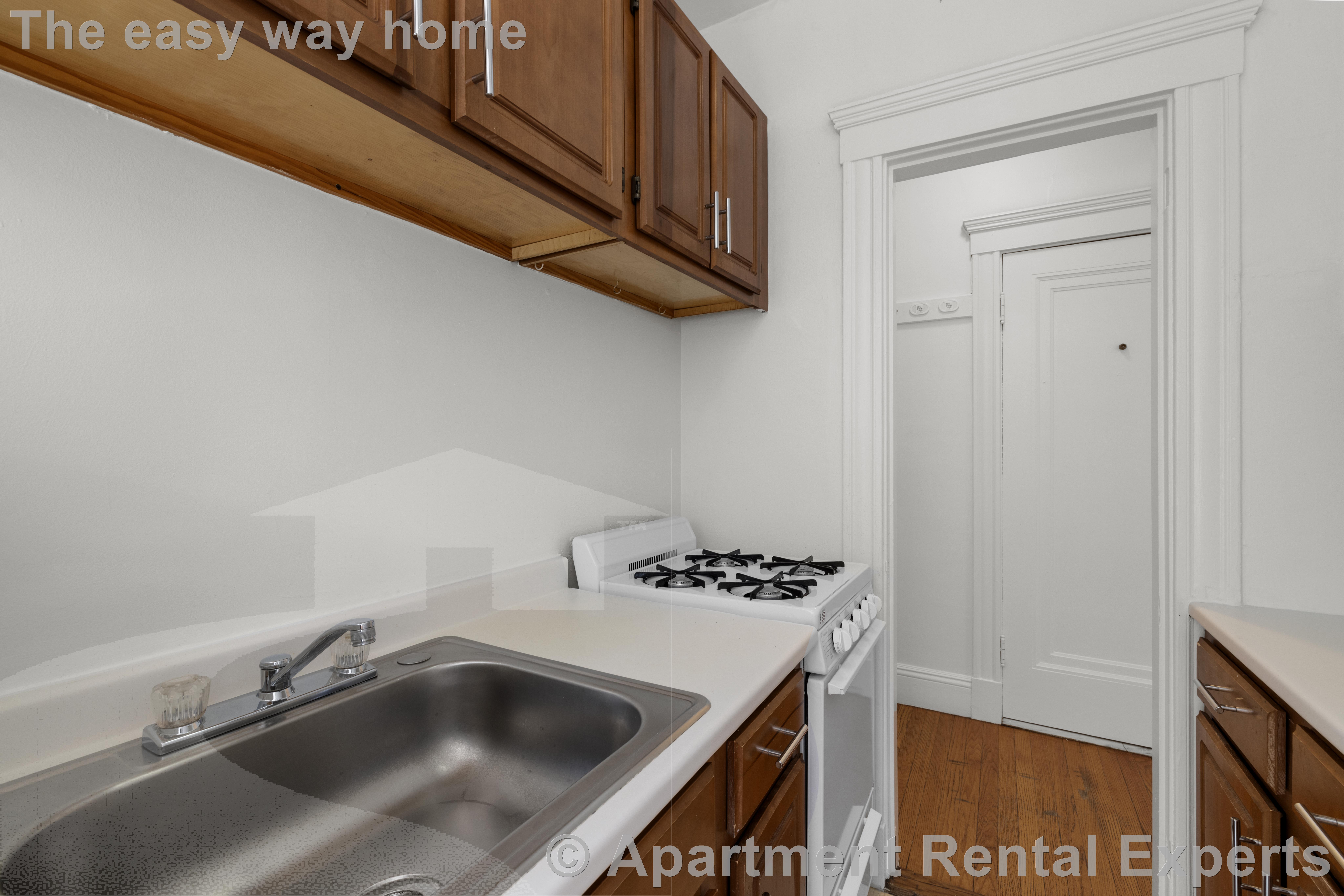 1 bed, 1 bath apartment for rent at 172 Maple St Unit 103, Malden Center — photo 5 of 15