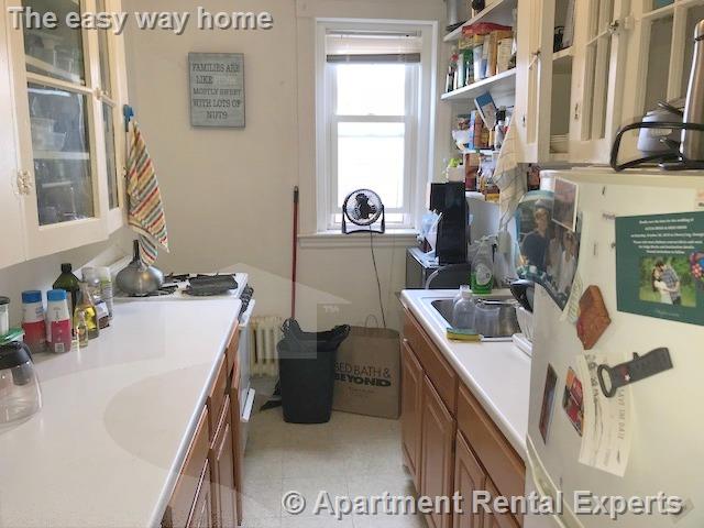 2 bed, 1 bath apartment for rent at 172 Maple St Unit 301, Malden Center — photo 5 of 12