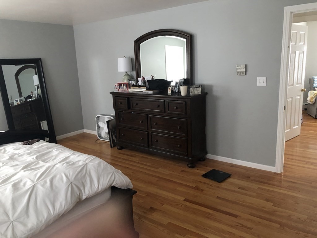 4 bed, 3 bath apartment for rent at 172 Maple St, West Roxbury — photo 8 of 16