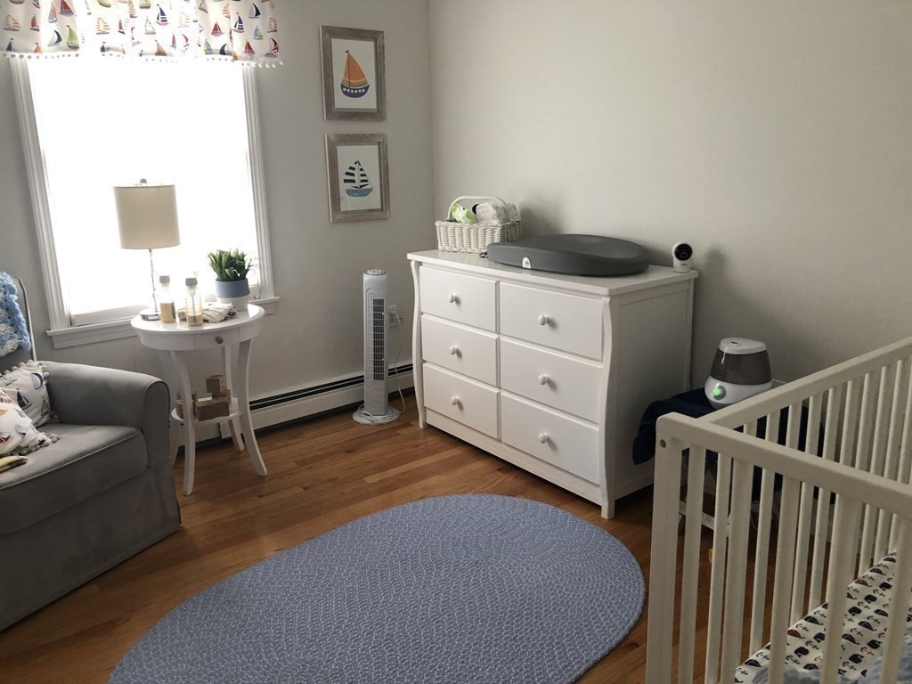 4 bed, 3 bath apartment for rent at 172 Maple St, West Roxbury — photo 10 of 16