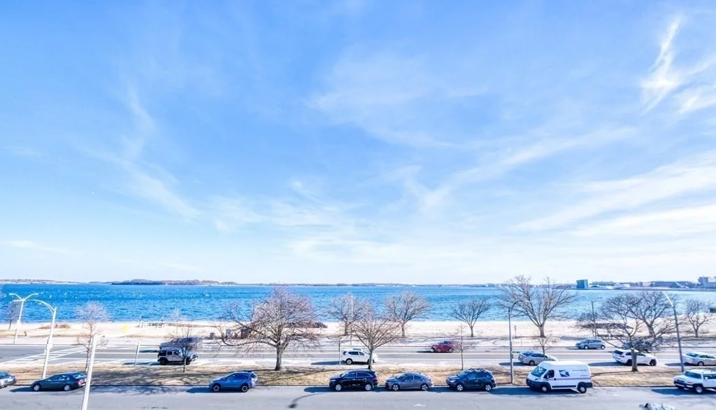 5 bed, 2 bath apartment for rent at 172 Marine Rd Unit 2, South Boston