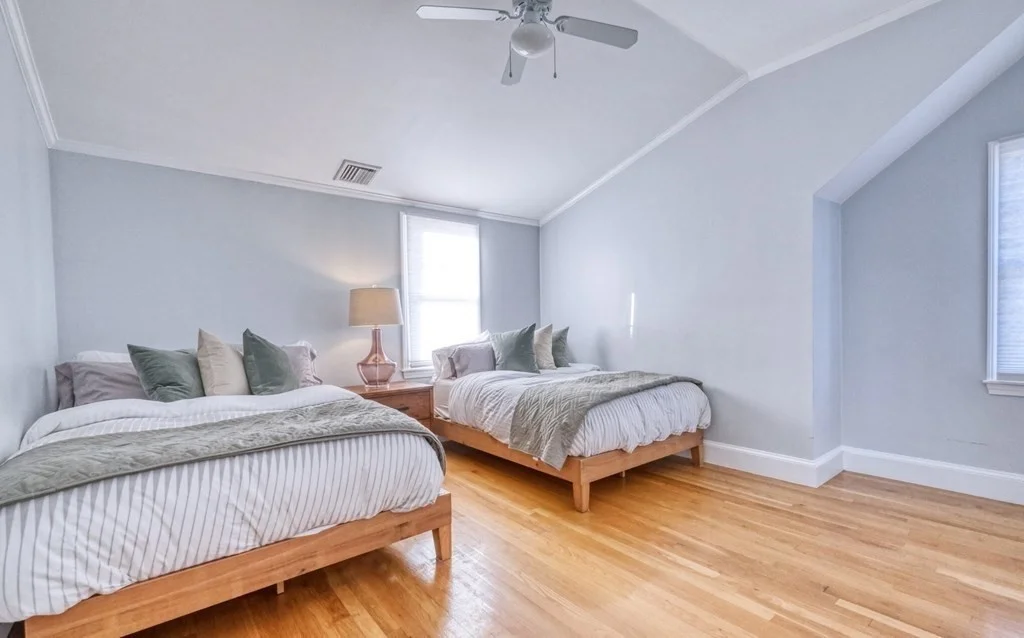 5 bed, 2 bath apartment for rent at 172 Marine Rd Unit 2, South Boston — photo 7 of 14