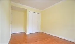 3 bed, 1 bath apartment for rent at 172 Newton St Unit 2, Oak Square — photo 9 of 11