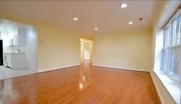 3 bed, 1 bath apartment for rent at 172 Newton St Unit 2, Oak Square — photo 3 of 11