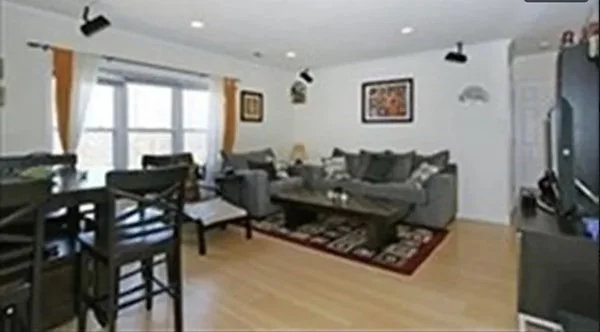 3 bed, 2 bath apartment for rent at 172 Newton St Unit 3, Brighton — photo 4 of 12