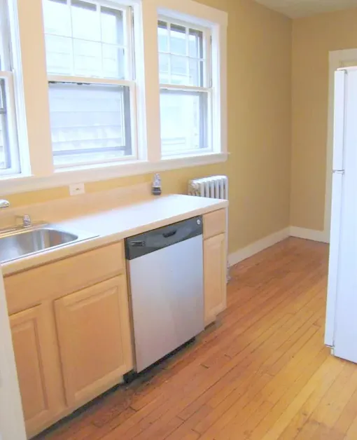 2 bed, 1 bath apartment for rent at 172 Norfolk St Unit 8a, The Port — photo 5 of 22