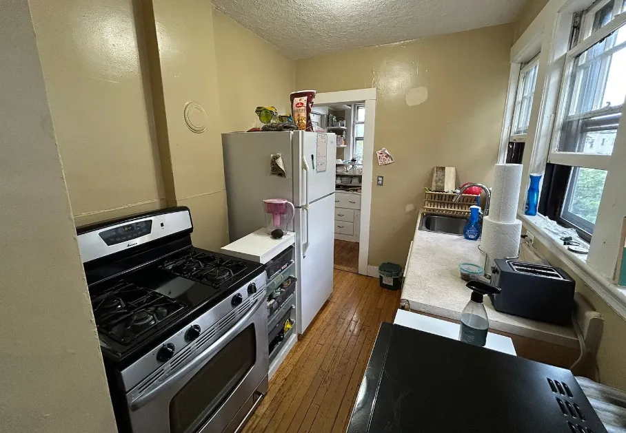 2 bed, 1 bath apartment for rent at 172 Norfolk St Unit 8a, The Port — photo 3 of 22