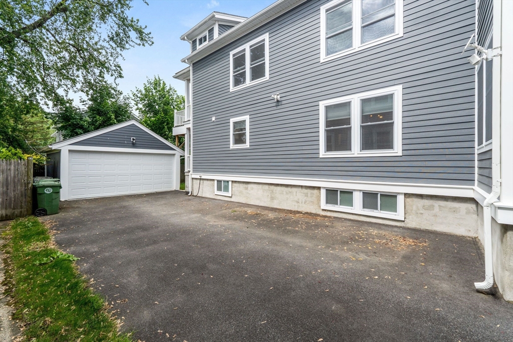 3 bed, 3 bath apartment for rent at 172 Orchard St Unit 172, Watertown — photo 27 of 30