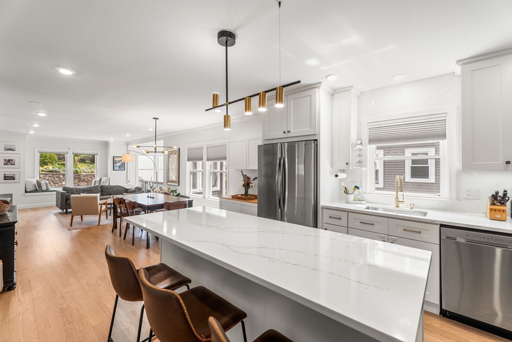 3 bed, 3 bath apartment for rent at 172 Orchard St Unit 172, Watertown — photo 9 of 30