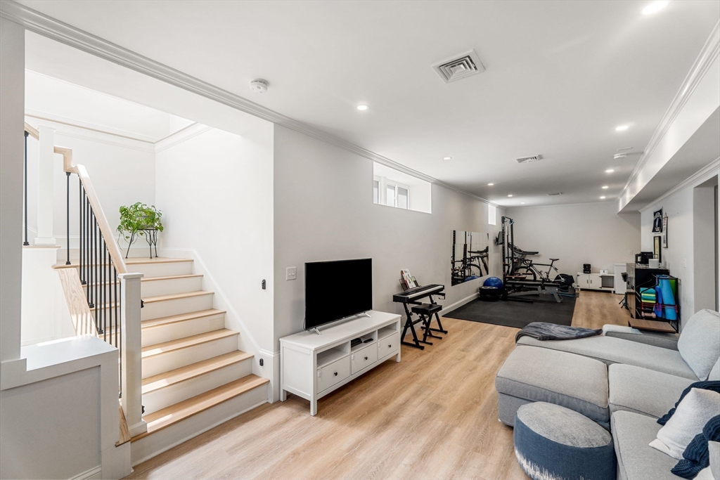 3 bed, 3 bath apartment for rent at 172 Orchard St Unit 172, Watertown — photo 17 of 30