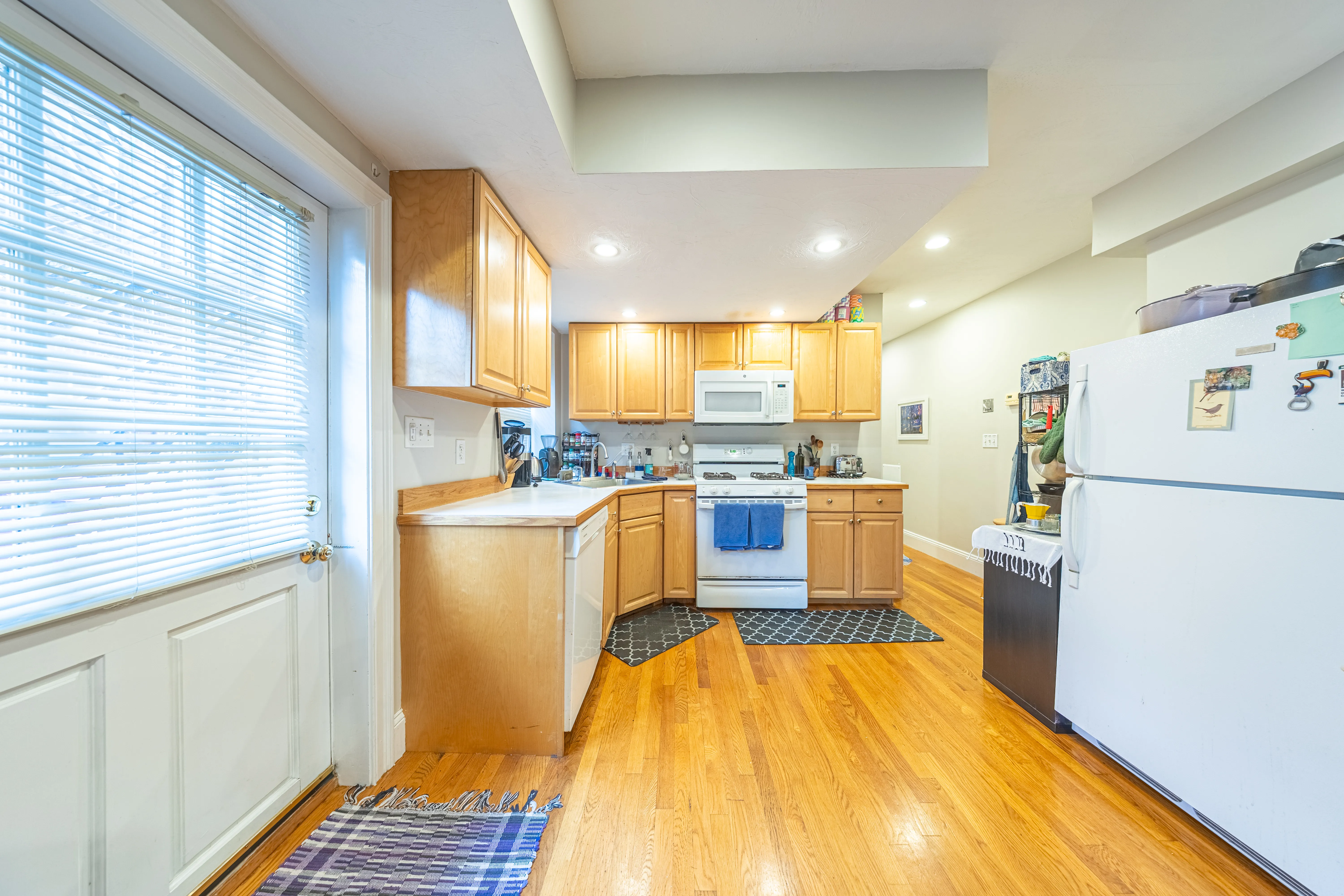 2 bed, 2 bath apartment for rent at 1720 Beacon St Unit 1, Brookline