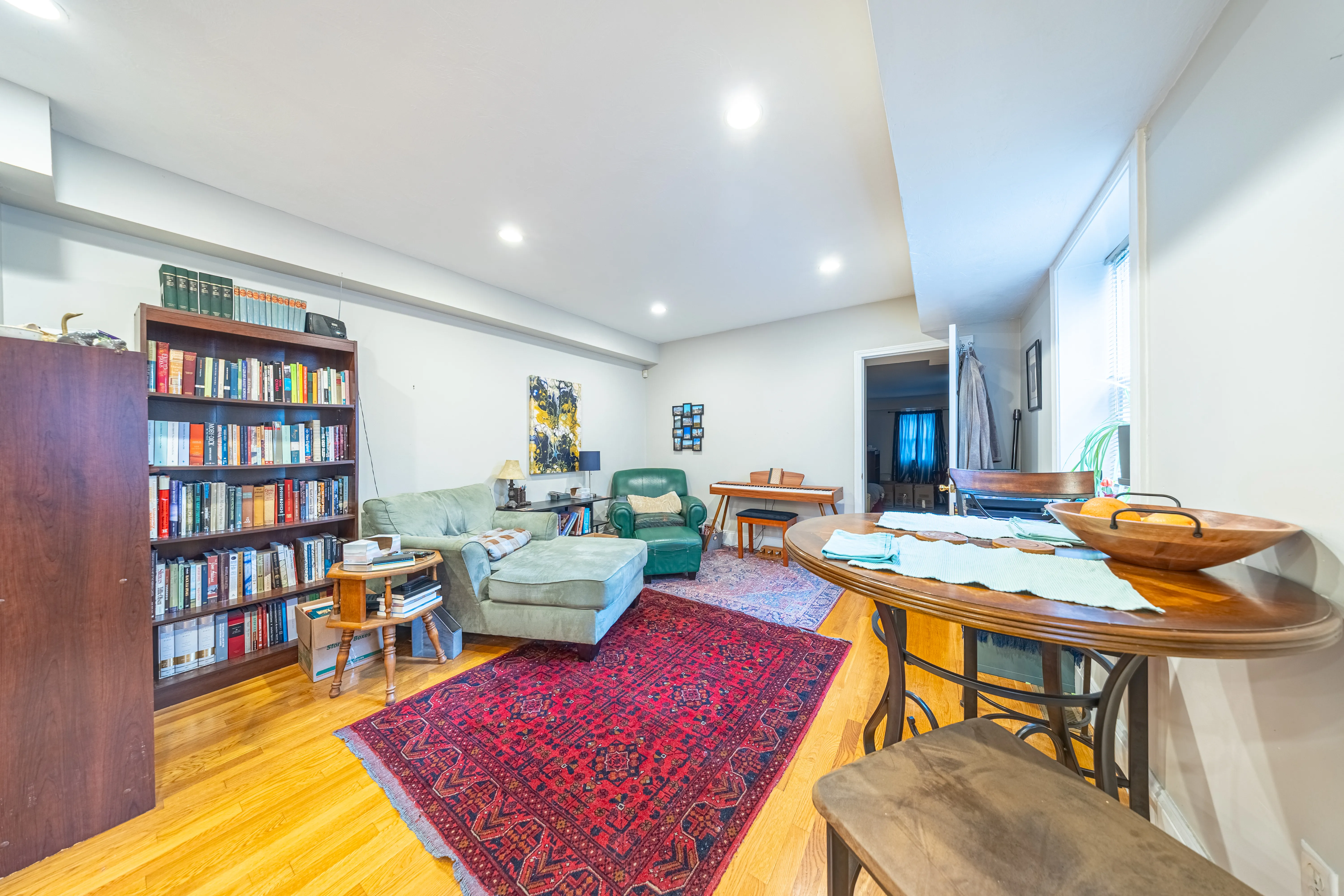 2 bed, 2 bath apartment for rent at 1720 Beacon St Unit 1, Brookline — photo 11 of 15