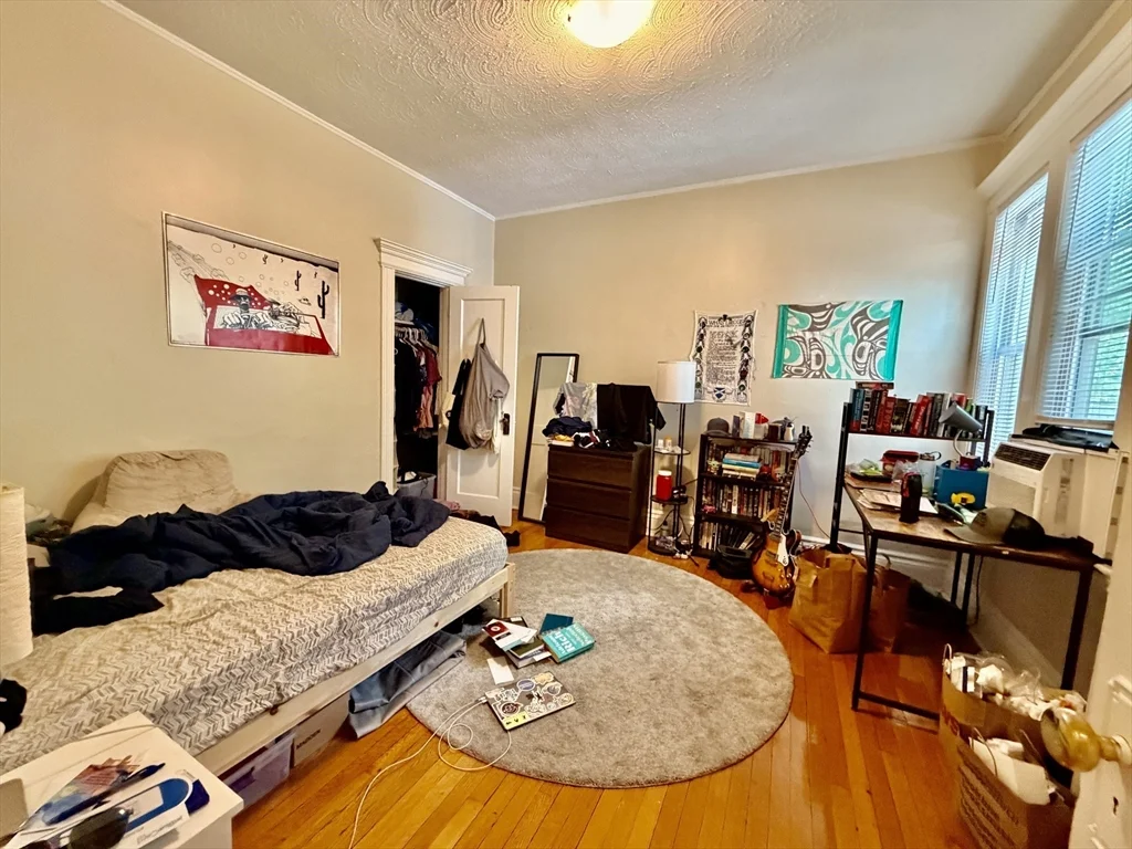 4 bed, 1 bath apartment for rent at 1721 Commonwealth Ave Unit 3, Brighton — photo 8 of 15