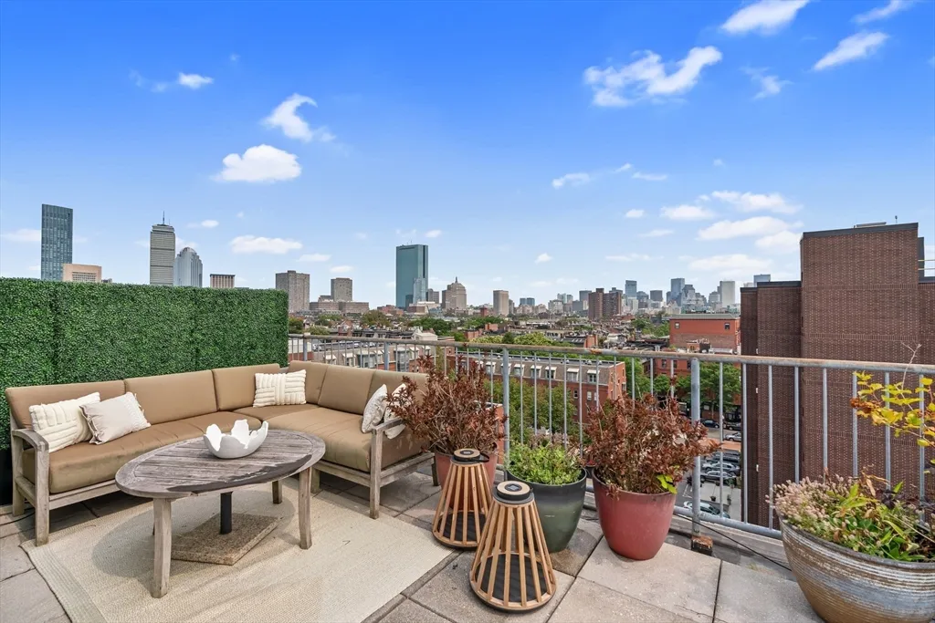 2 bed, 2 bath apartment for rent at 1721 Washington St Unit 610, South End — photo 31 of 40