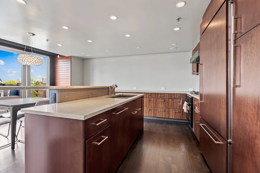 2 bed, 2 bath apartment for rent at 1721 Washington St Unit 610, South End — photo 7 of 40