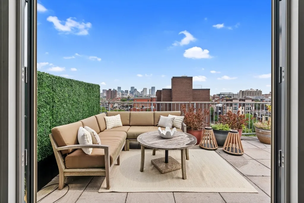 2 bed, 2 bath apartment for rent at 1721 Washington St Unit 610, South End — photo 29 of 40