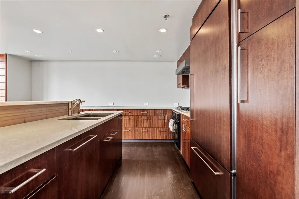2 bed, 2 bath apartment for rent at 1721 Washington St Unit 610, South End — photo 6 of 40