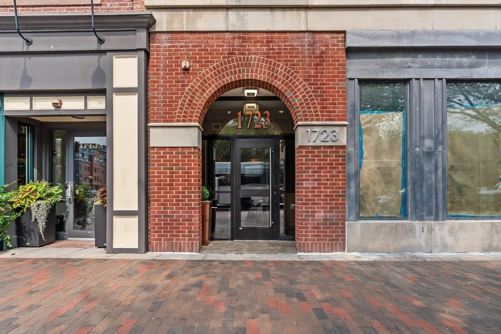 2 bed, 2 bath apartment for rent at 1721 Washington St Unit 610, South End — photo 40 of 40