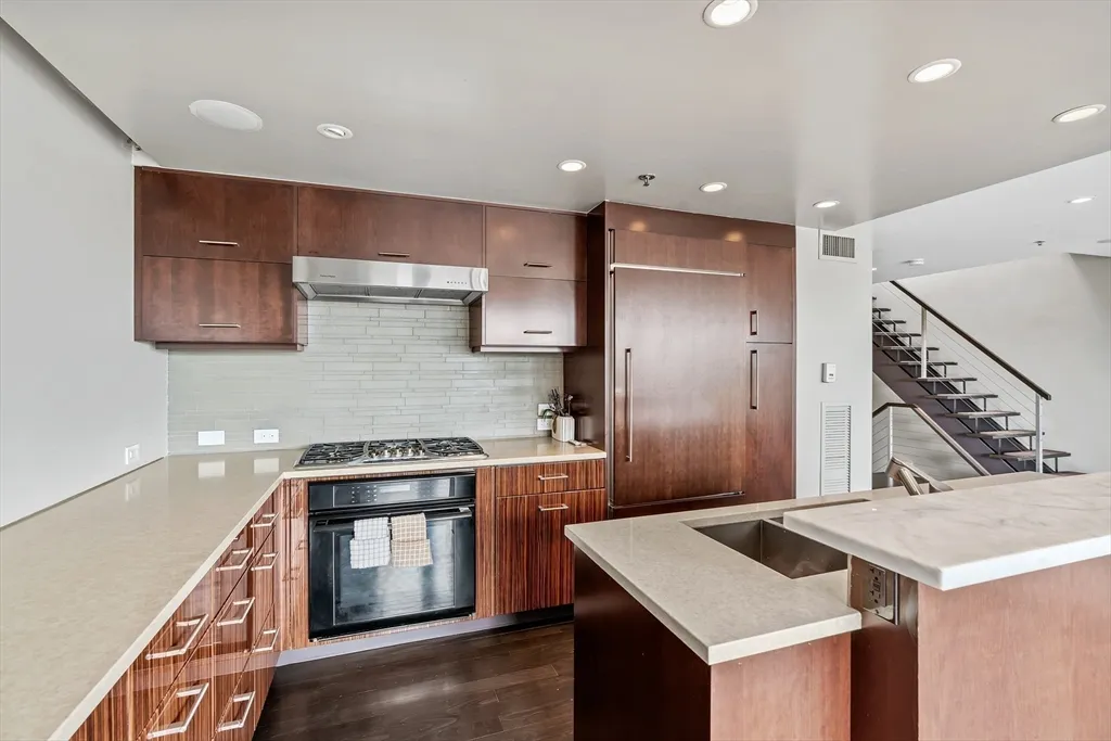 2 bed, 2 bath apartment for rent at 1721 Washington St Unit 610, South End — photo 4 of 40